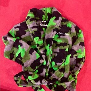 Boy’s S 5/6 Calvin Klein Camo Full Length Long Fleece Bath Robe Camouflage GUC